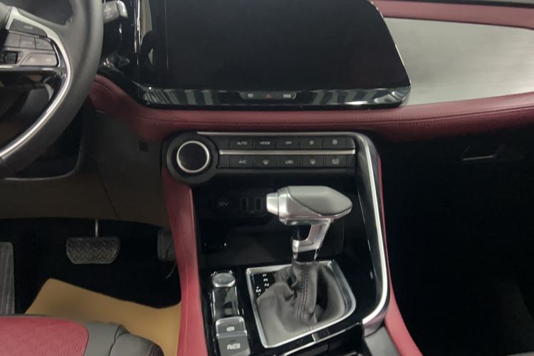 Used Dongfeng Aeolus AX7 2021 PRO 1.6T Automatic Smart Edition Interior 4