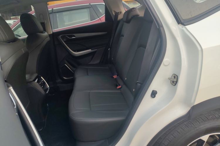 Used Dongfeng Aeolus AX7 2021 1.5T Manual ZhiXiang Edition Interior 4