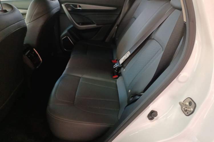 Used Dongfeng Aeolus AX7 2021 1.6T Automatic Zhiyue Edition Interior 4