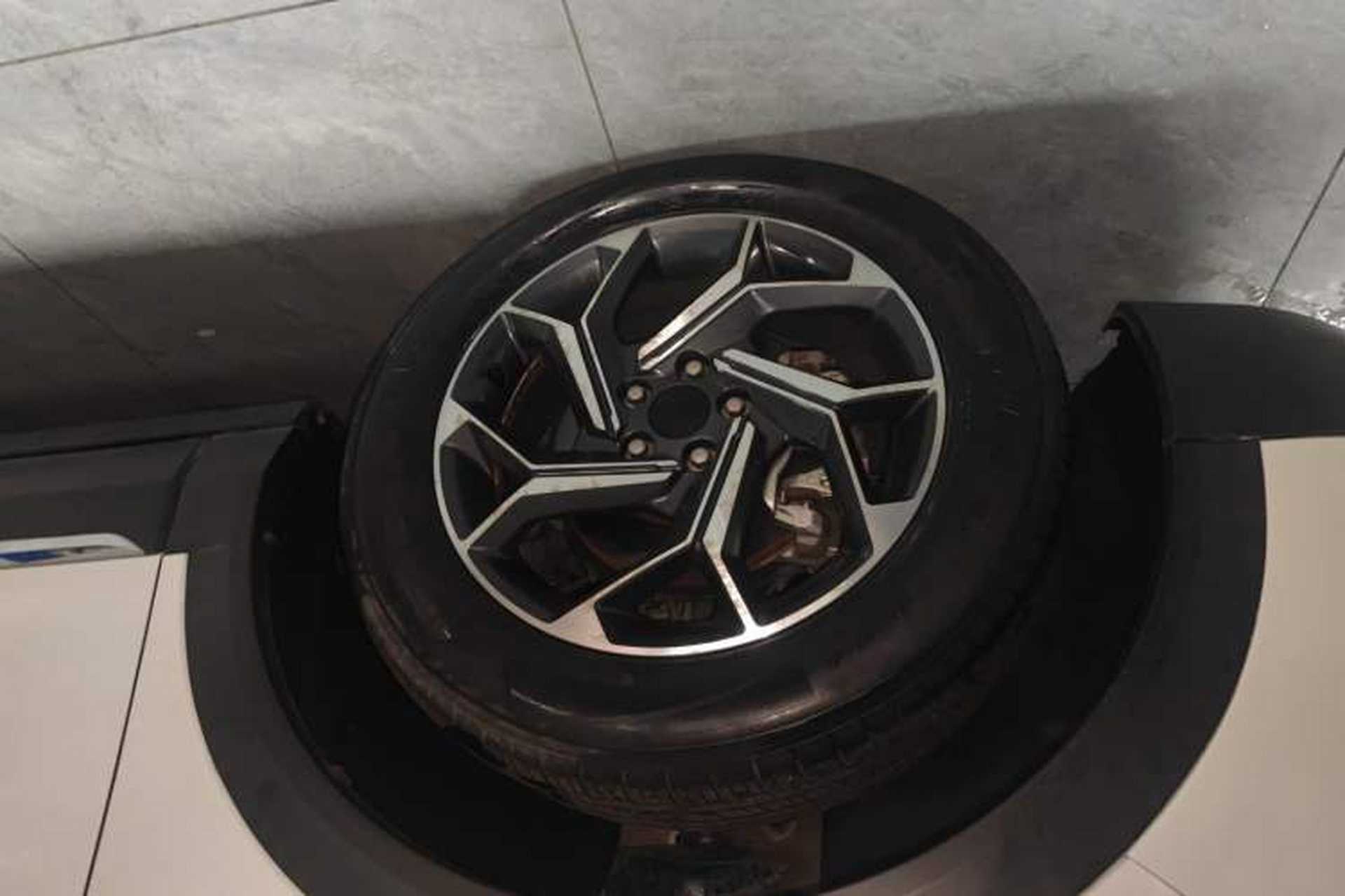 Used Dongfeng Aeolus AX7 2021 PRO 1.6T Automatic Smart Edition Left Front Wheel Hub