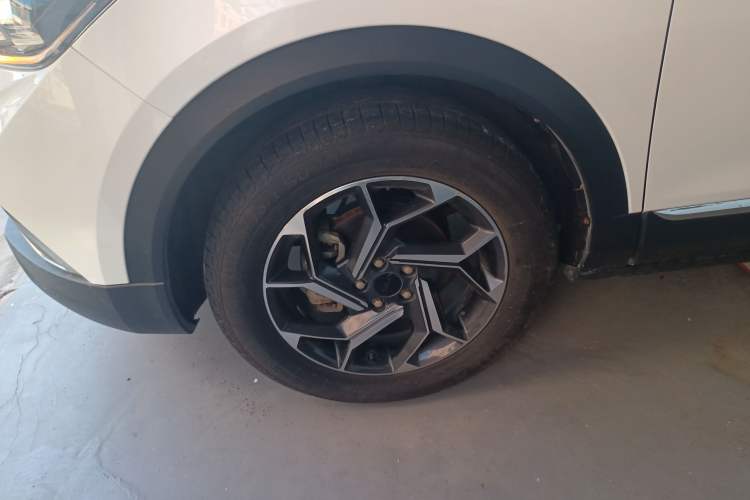 Used Dongfeng Aeolus AX7 2021 1.6T Automatic Zhiyue Edition Left Front Wheel Hub