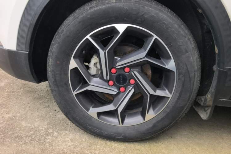 Used Dongfeng Aeolus AX7 2021 1.6T Automatic Zhiyue Edition Left Front Wheel Hub