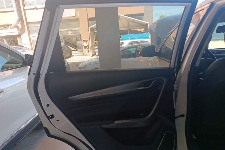 Used Dongfeng Aeolus AX7 2021 1.6T Automatic Zhiyue Edition Left Rear Door Interior
