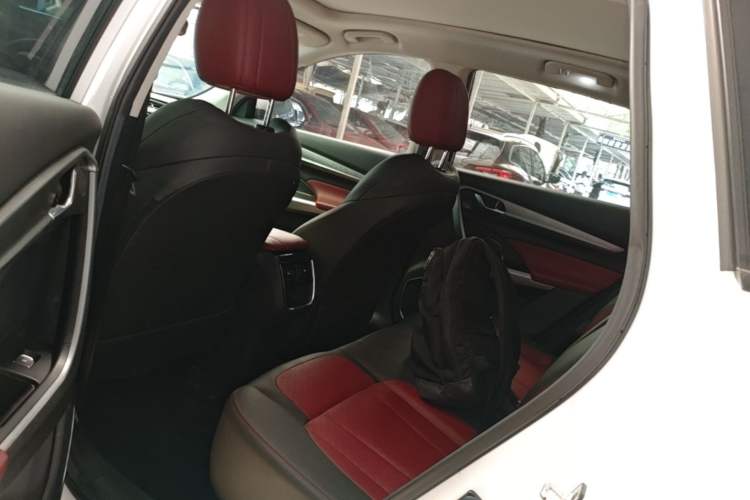 Used Dongfeng Aeolus AX7 2021 PRO 1.6T Automatic Intelligent Driving Edition Left Rear Seat