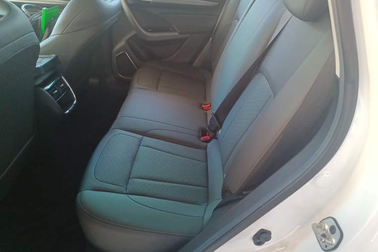 Used Dongfeng Aeolus AX7 2021 1.6T Automatic Zhiyue Edition Left Rear Seat