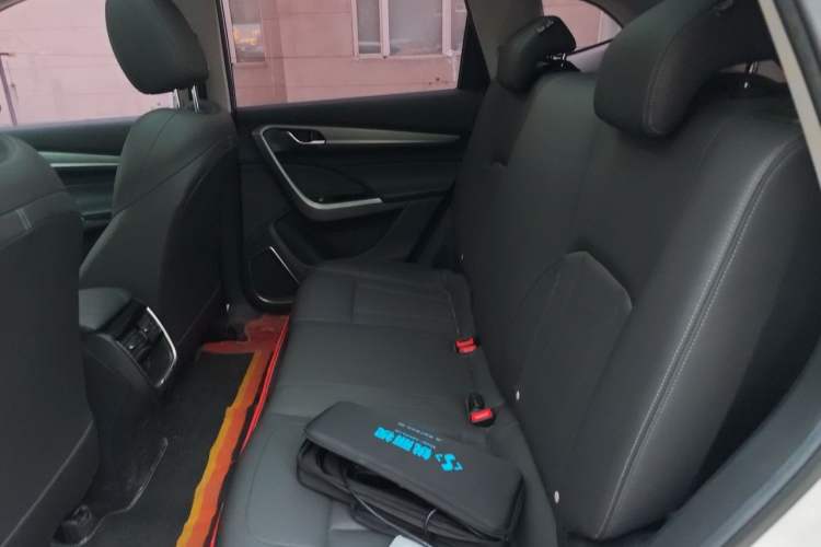 Used Dongfeng Aeolus AX7 2021 1.6T Automatic Zhiyue Edition Left Rear Seat