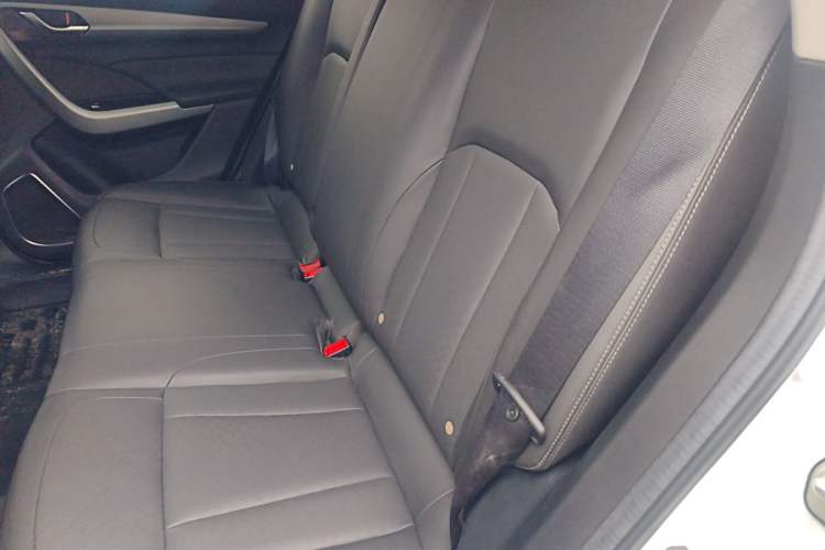 Used Dongfeng Aeolus AX7 2021 1.6T Automatic Zhiyue Edition Left Rear Seat