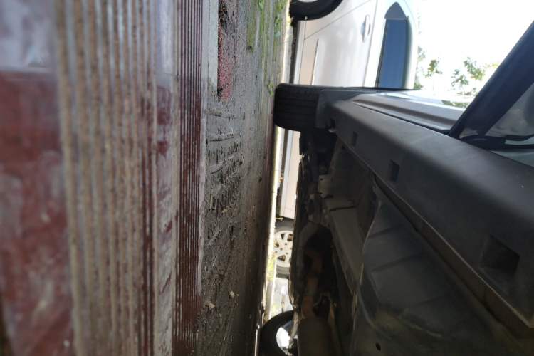 Used Dongfeng Aeolus AX7 2021 PRO 1.6T Automatic Glory Edition Left Side Sill