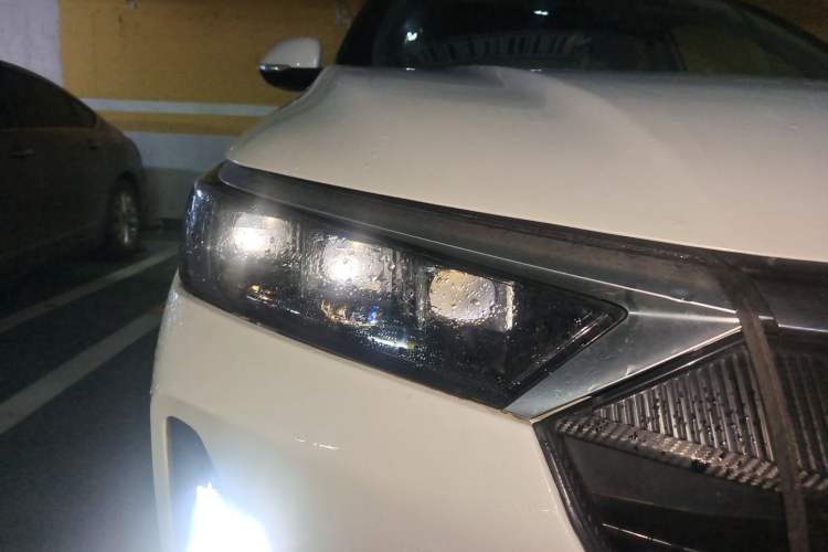 Used Dongfeng Aeolus AX7 2021 PRO 1.6T Automatic Smart Edition Right Front Headlight
