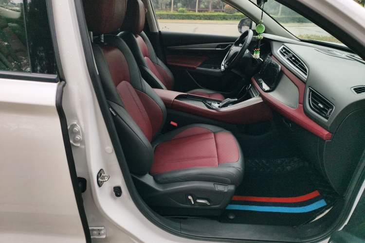 Used Dongfeng Aeolus AX7 2021 PRO 1.6T Automatic Glory Edition Right Front Seat