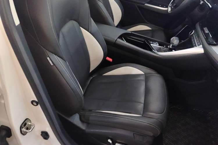 Used Dongfeng Aeolus AX7 2021 PRO 1.6T Automatic Jullang Edition Right Front Seat