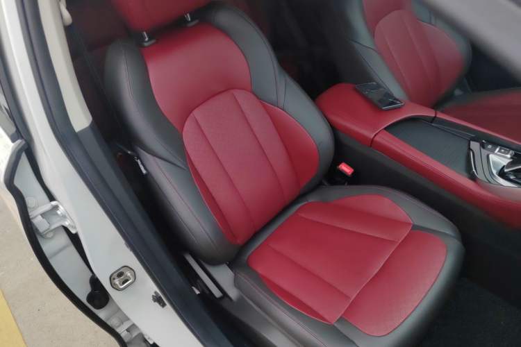 Used Dongfeng Aeolus AX7 2021 PRO 1.6T Automatic Intelligent Driving Edition Right Front Seat