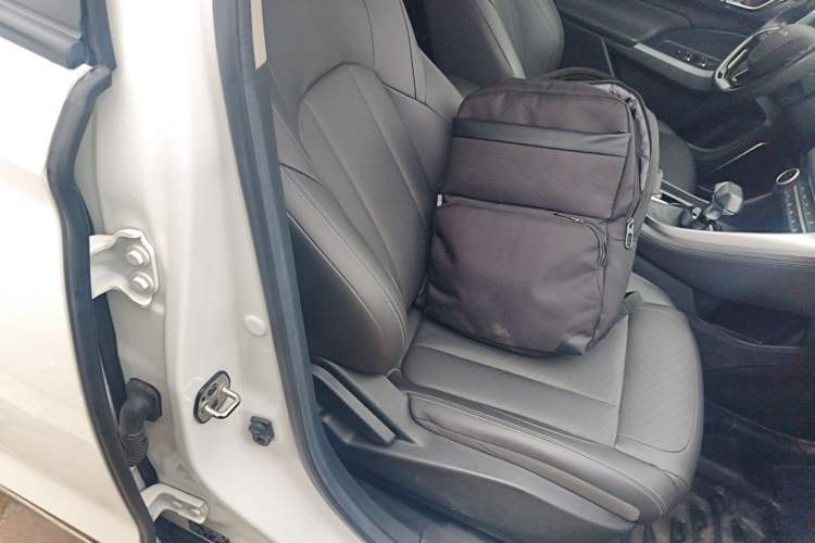 Used Dongfeng Aeolus AX7 2021 1.6T Automatic Zhiyue Edition Right Front Seat