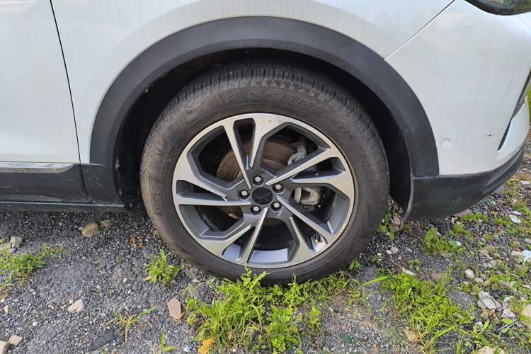 Used Dongfeng Aeolus AX7 2021 PRO 1.6T Automatic Glory Edition Right Front Wheel Hub