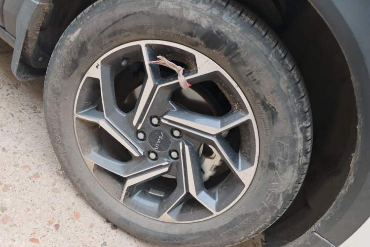 Used Dongfeng Aeolus AX7 2021 1.6T Automatic Zhiyue Edition Right Front Wheel Hub
