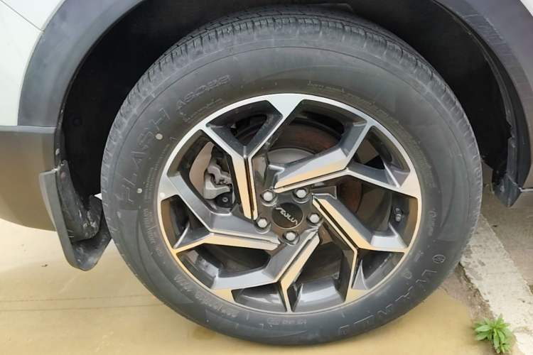 Used Dongfeng Aeolus AX7 2021 1.5T Manual ZhiXiang Edition Right Rear Wheel Hub