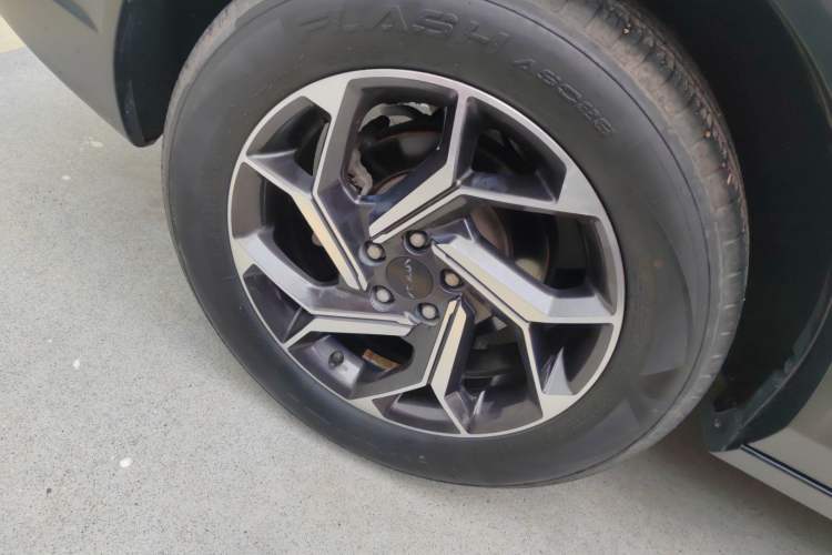 Used Dongfeng Aeolus AX7 2021 PRO 1.6T Automatic Intelligent Driving Edition Right Rear Wheel Hub