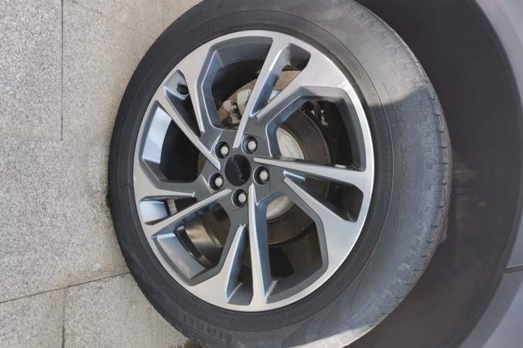 Used Dongfeng Aeolus AX7 2021 PRO 1.6T Automatic Glory Edition Right Rear Wheel Hub
