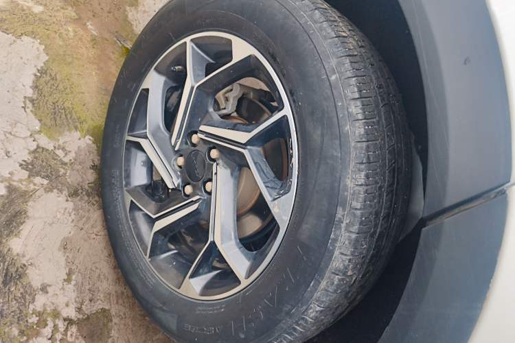 Used Dongfeng Aeolus AX7 2021 1.6T Automatic Zhiyue Edition Right Rear Wheel Hub