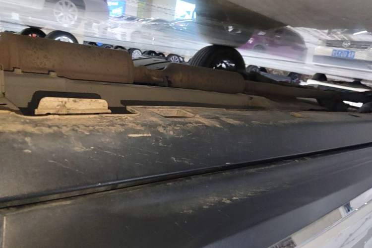 Used Dongfeng Aeolus AX7 2021 PRO 1.6T Automatic Jullang Edition Right Side Sill