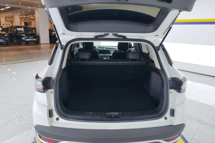 Used Dongfeng Aeolus AX7 2021 1.6T Automatic Zhiyue Edition Trunk