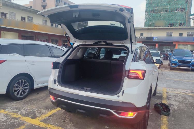 Used Dongfeng Aeolus AX7 2021 1.5T Manual ZhiXiang Edition Trunk