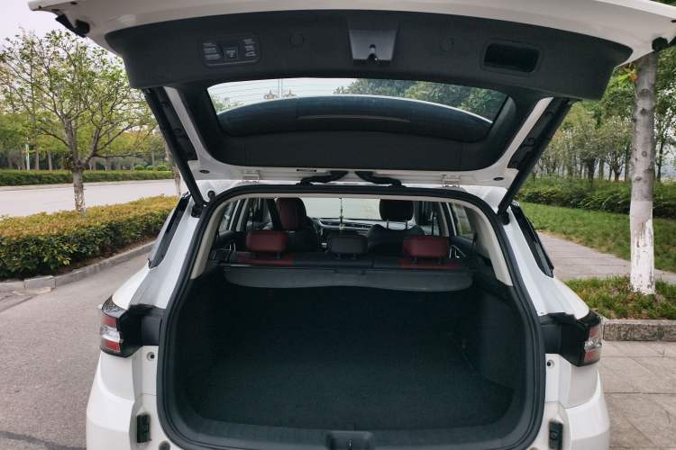 Used Dongfeng Aeolus AX7 2021 PRO 1.6T Automatic Glory Edition Trunk