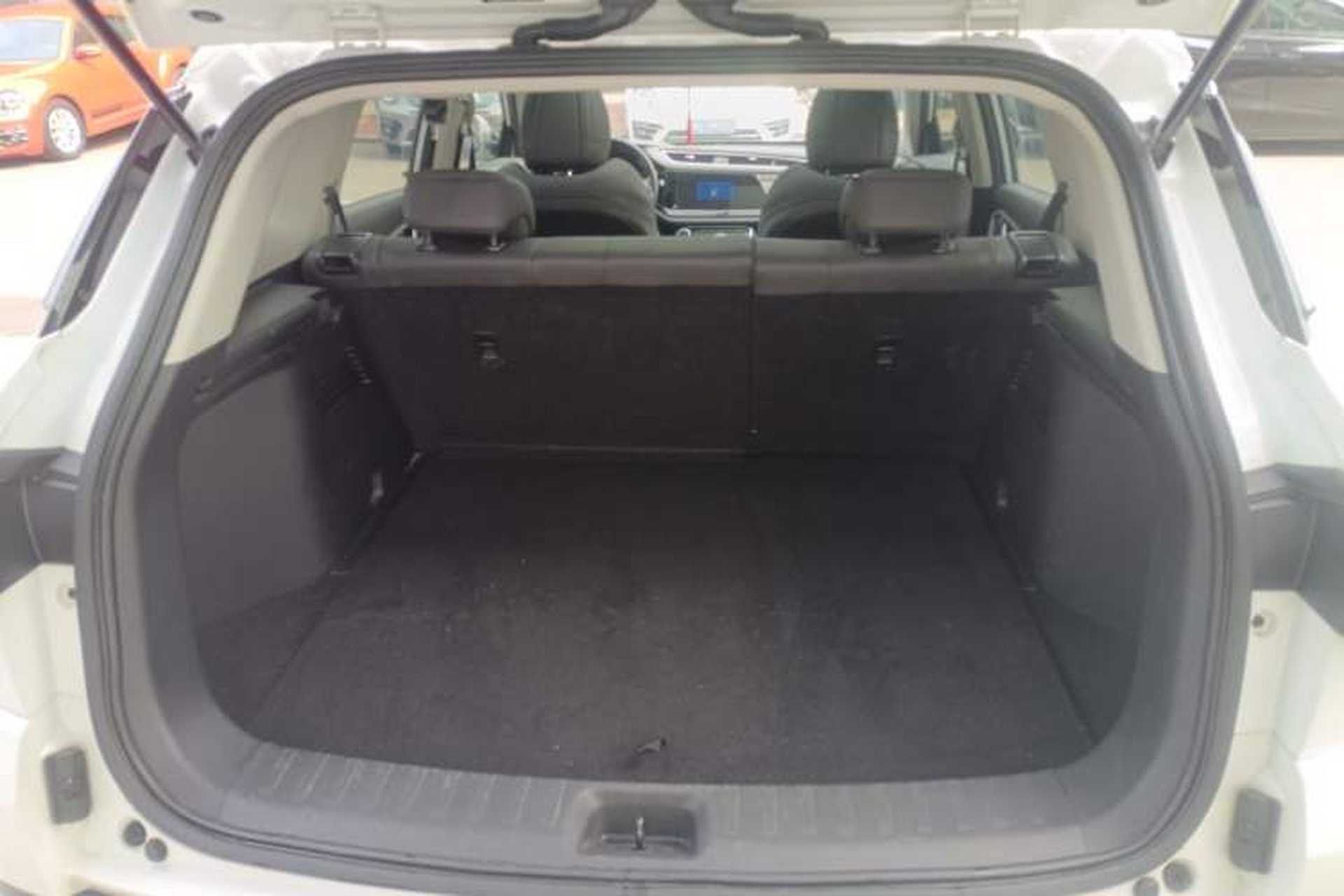 Used Dongfeng Aeolus AX7 2021 1.5T Manual ZhiXiang Edition Trunk
