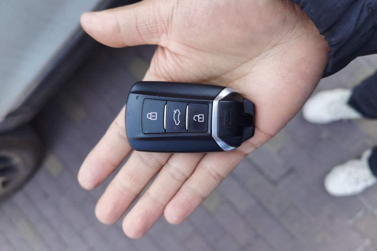 Used Dongfeng Aeolus AX7 2021 1.5T Manual ZhiXiang Edition Vehicle Key