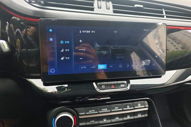 Used Dongfeng Aeolus AX7 2022 Mach Edition 1.5T DCT DF51 Audio And AC Panel