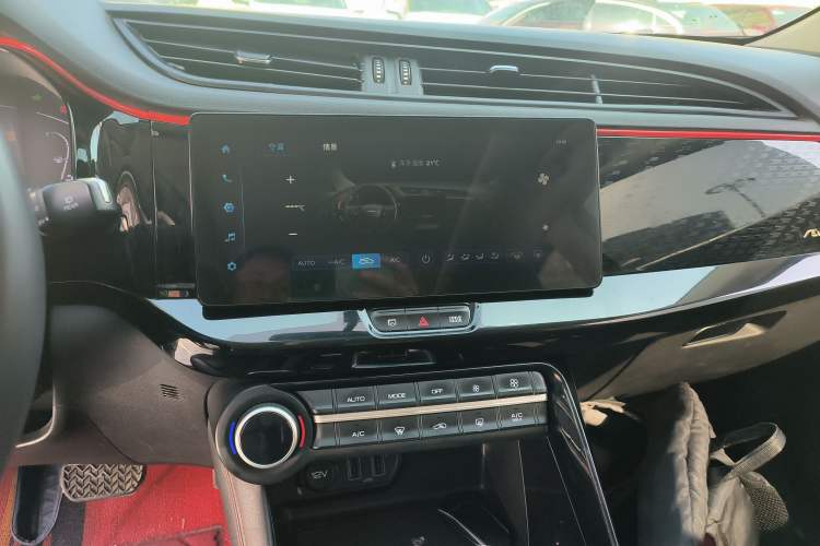 Used Dongfeng Aeolus AX7 2022 Mach Edition 1.5T DCT DF31 Audio And AC Panel