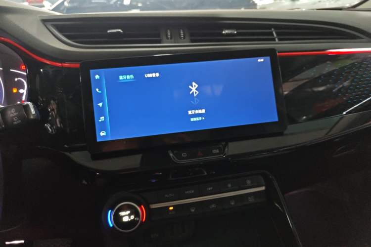 Used Dongfeng Aeolus AX7 2022 Mach Edition 1.5T DCT DF41 Audio And AC Panel
