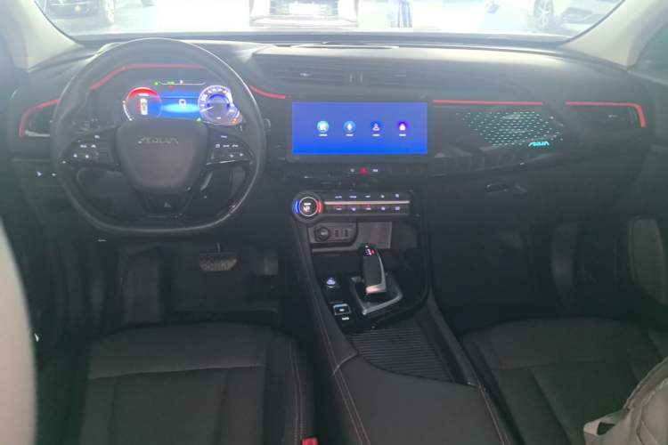Used Dongfeng Aeolus AX7 2022 Mach Edition 1.5T DCT DF51 Center Console