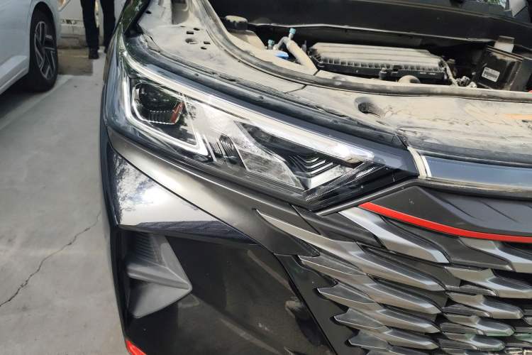 Used Dongfeng Aeolus AX7 2022 Mach Edition 1.5T DCT DF31 Exterior 6