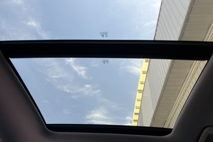Used Dongfeng Aeolus AX7 2022 Mach Edition 1.5T DCT DF31 Headliner
