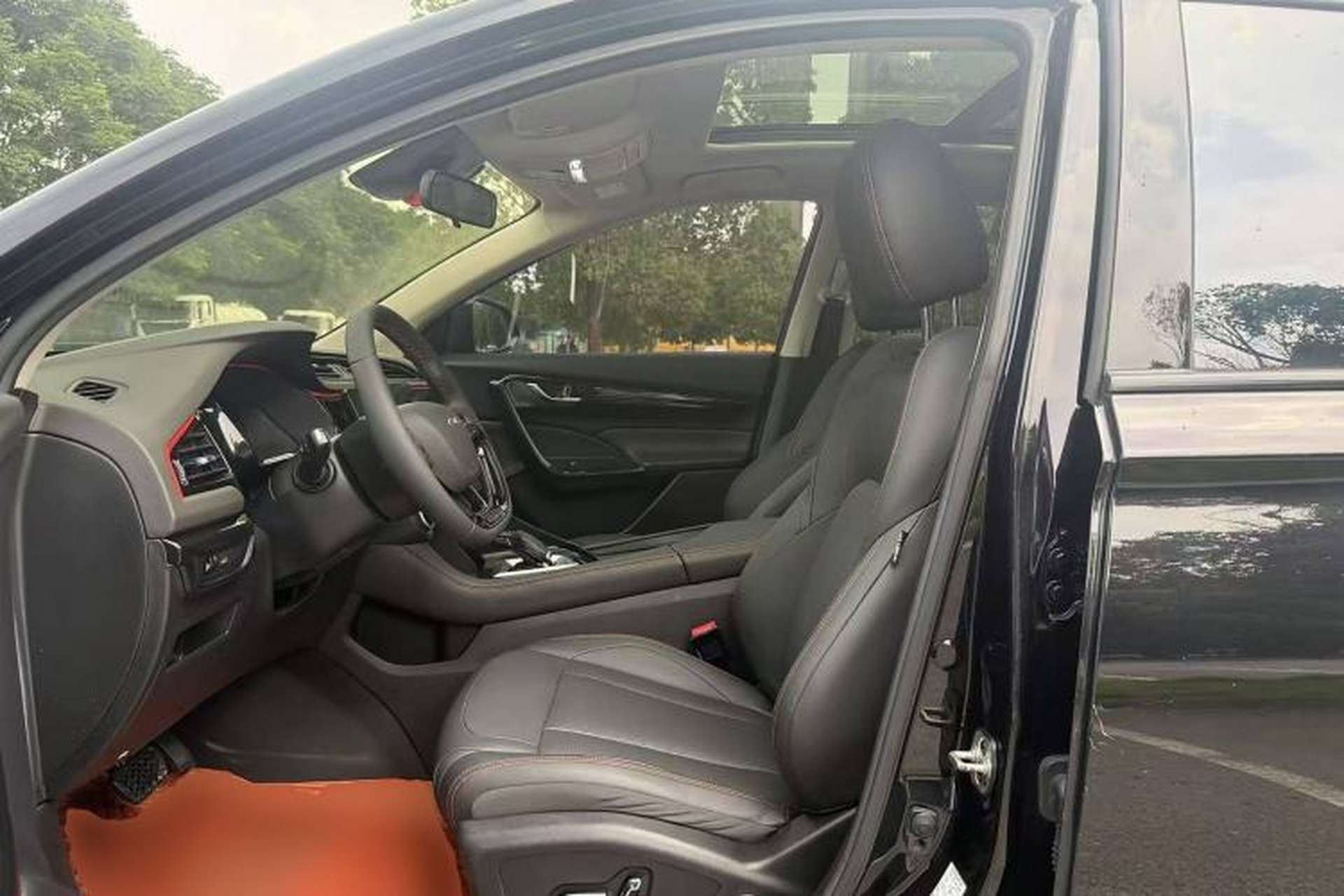 Used Dongfeng Aeolus AX7 2022 Mach Edition 1.5T DCT DF51 Left Front Seat