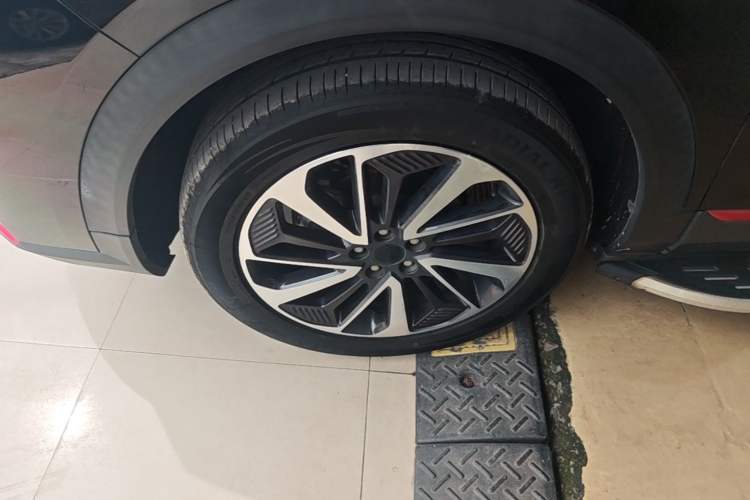 Used Dongfeng Aeolus AX7 2022 Mach Edition 1.5T DCT DF41 Left Front Wheel Hub
