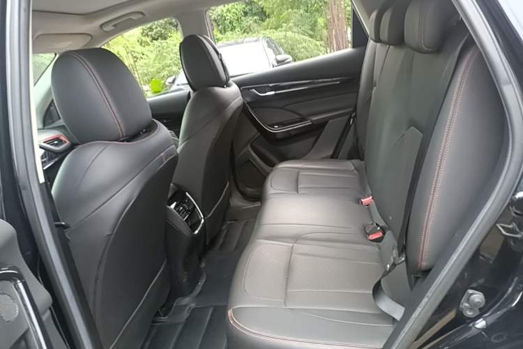 Used Dongfeng Aeolus AX7 2022 Mach Edition 1.5T DCT DF31 Left Rear Seat