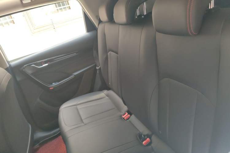 Used Dongfeng Aeolus AX7 2022 Mach Edition 1.5T DCT DF41 Left Rear Seat