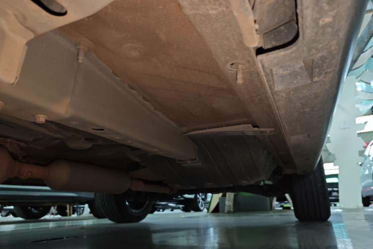 Used Dongfeng Aeolus AX7 2022 Mach Edition 1.5T DCT DF41 Left Side Sill