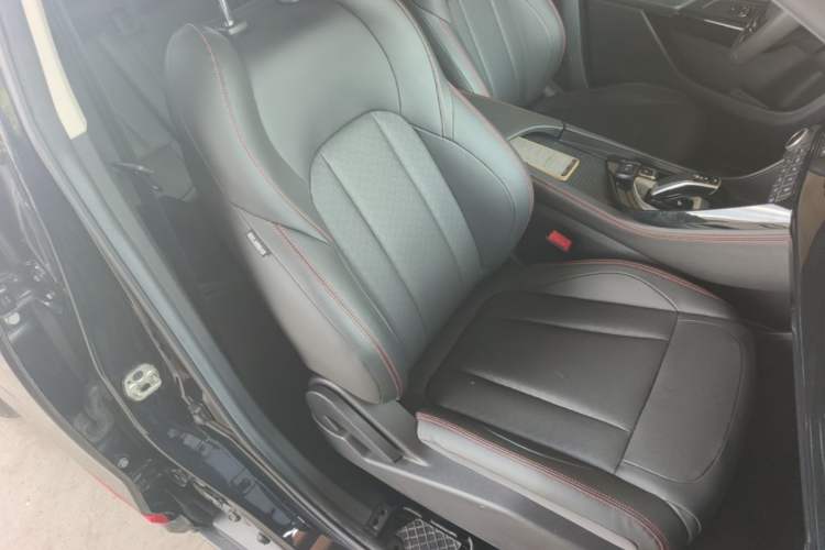 Used Dongfeng Aeolus AX7 2022 Mach Edition 1.5T DCT DF31 Right Front Seat