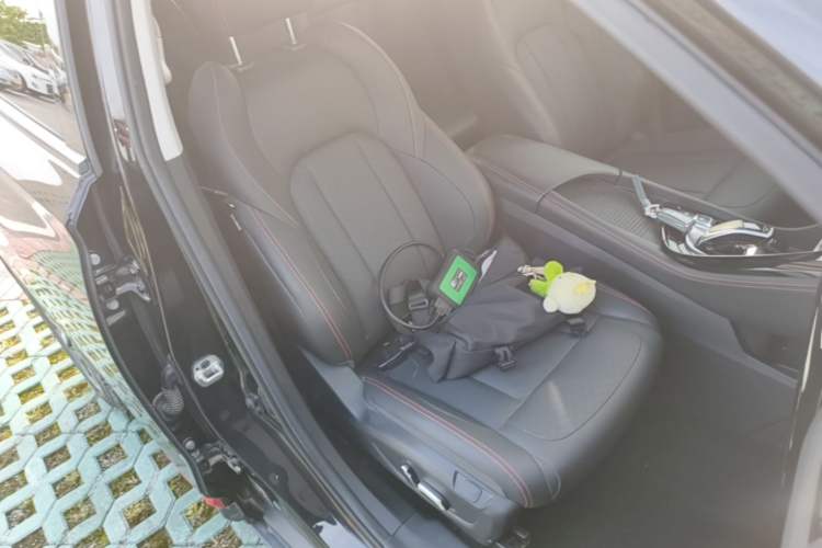 Used Dongfeng Aeolus AX7 2022 Mach Edition 1.5T DCT DF51 Right Front Seat