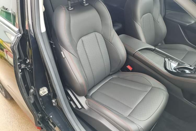 Used Dongfeng Aeolus AX7 2022 Mach Edition 1.5T DCT DF41 Right Front Seat