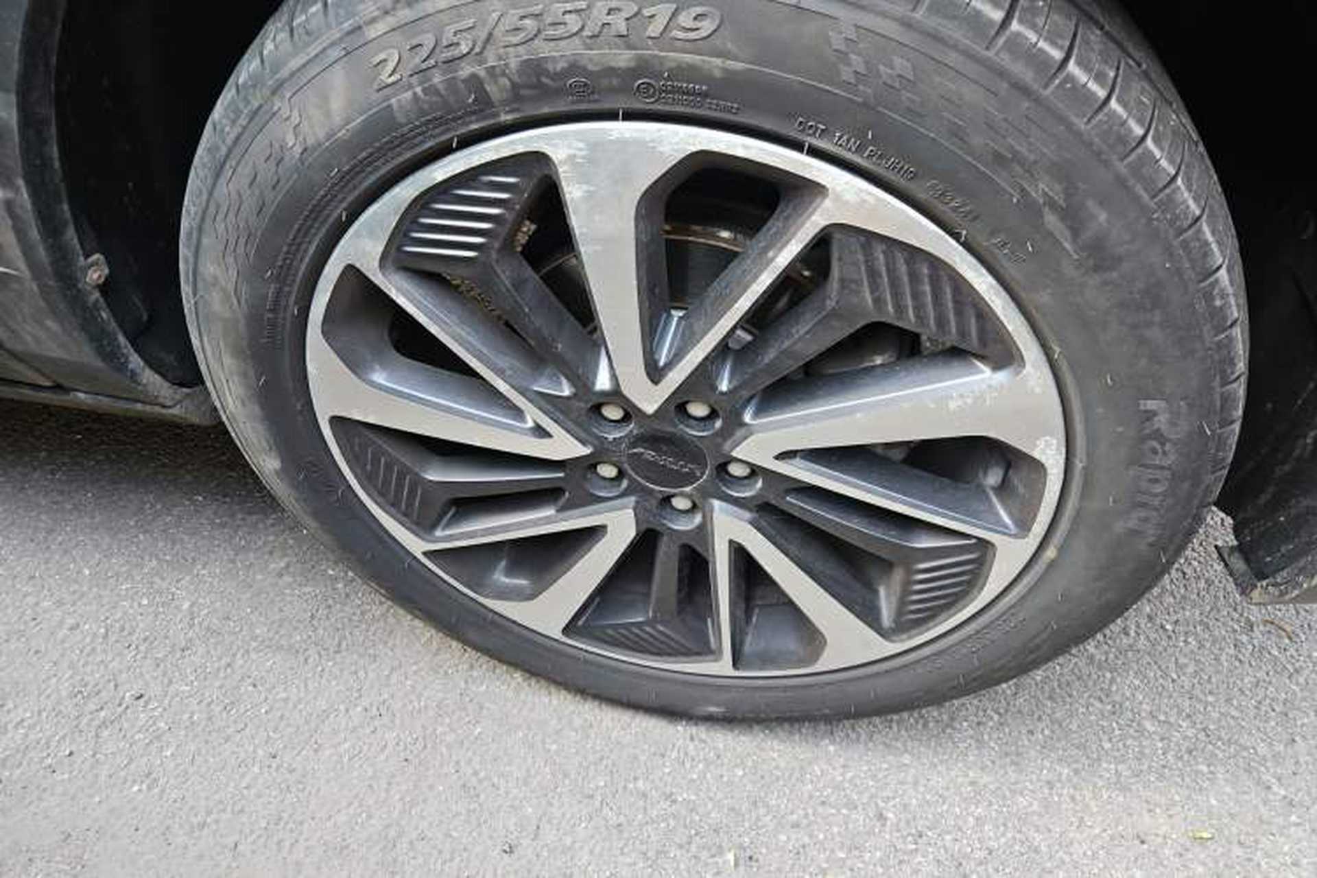 Used Dongfeng Aeolus AX7 2022 Mach Edition 1.5T DCT DF41 Right Front Wheel Hub
