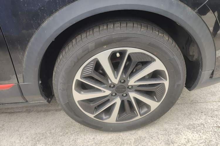Used Dongfeng Aeolus AX7 2022 Mach Edition 1.5T DCT DF41 Right Front Wheel Hub