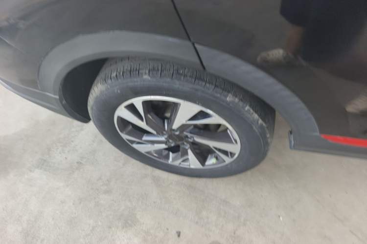 Used Dongfeng Aeolus AX7 2022 Mach Edition 1.5T DCT DF31 Right Rear Wheel Hub