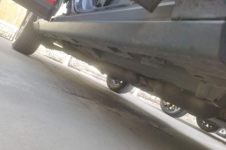 Used Dongfeng Aeolus AX7 2022 Mach Edition 1.5T DCT DF31 Right Side Sill