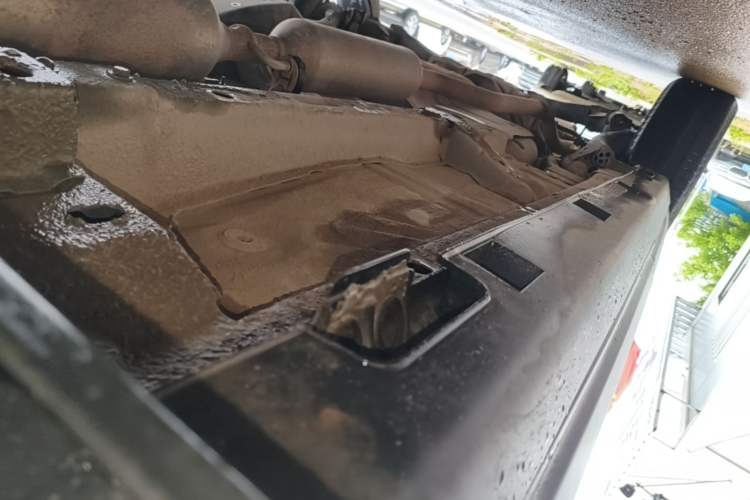 Used Dongfeng Aeolus AX7 2022 Mach Edition 1.5T DCT DF41 Right Side Sill