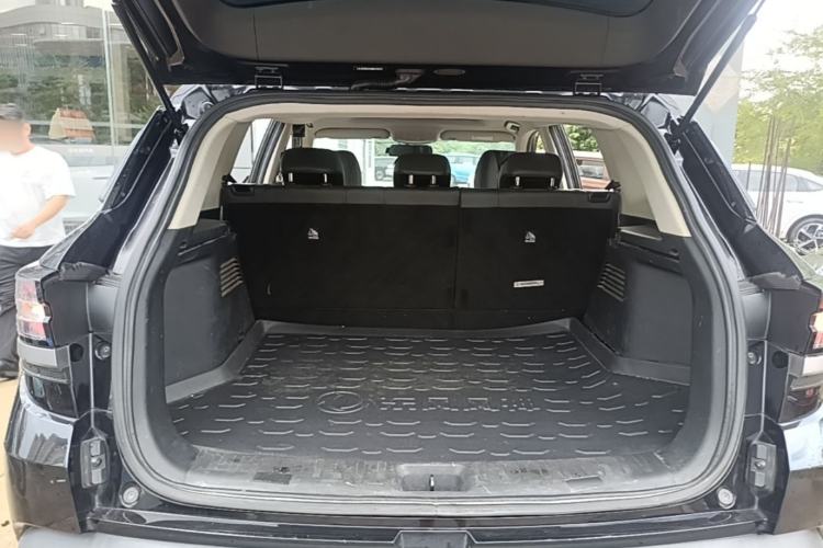 Used Dongfeng Aeolus AX7 2022 Mach Edition 1.5T DCT DF31 Trunk
