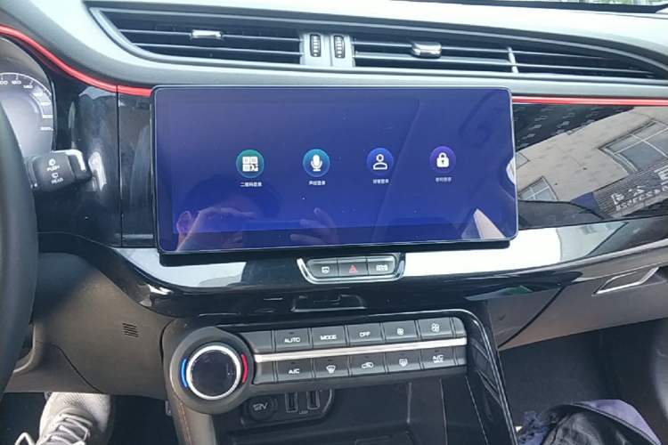 Used Dongfeng Aeolus AX7 2022 Mach Edition 1.5T DCT DF51 Audio And AC Panel